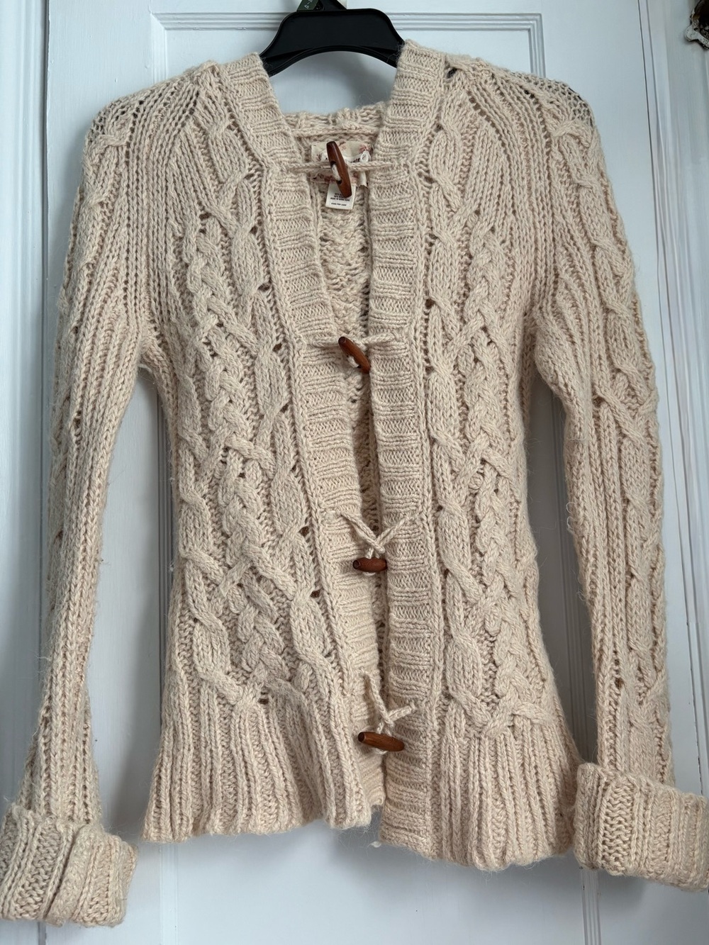 Abercrombie & Fitch Cream Cable Knit Cardigan Sweater Toggle Buttons Sz: L